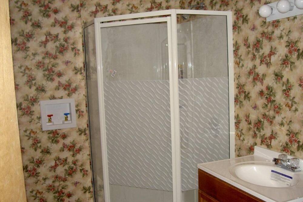 Photo of Bathroom in Gloversville