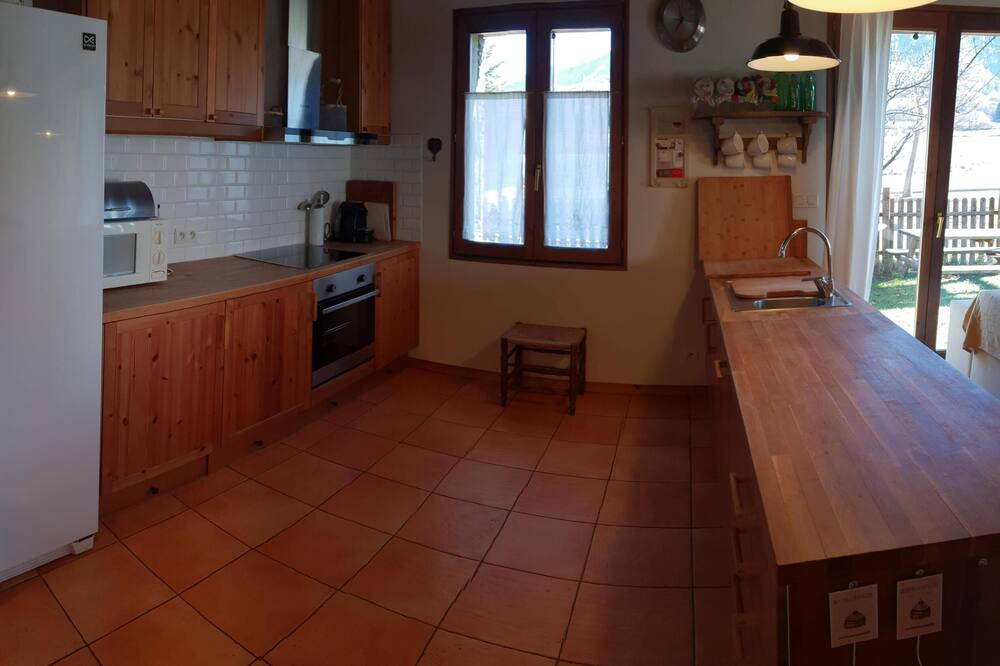 Photo of Kitchen in Err