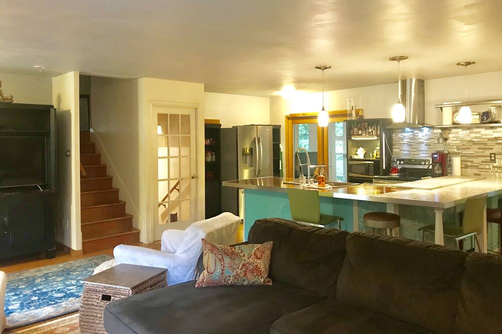 Photo of Livingroom in Park Forest Village