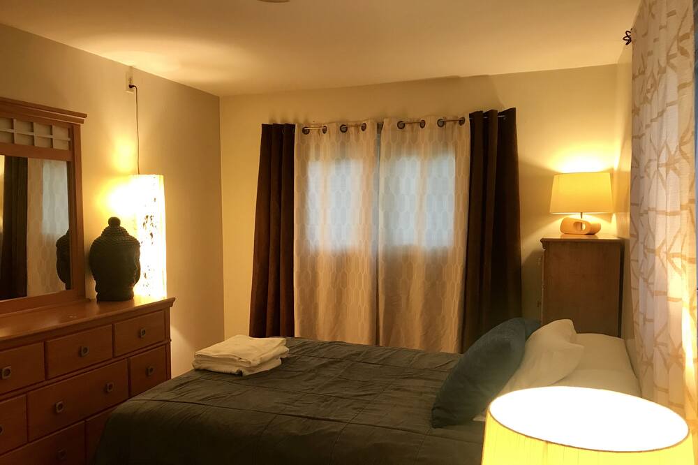 Photo of Bedroom in Park Forest Village