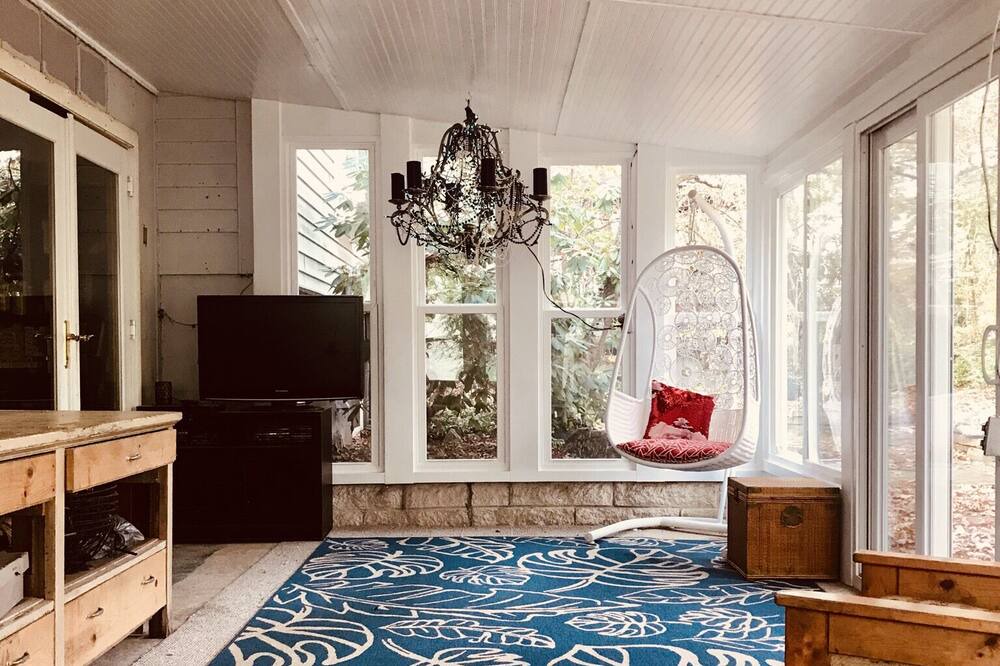Photo of Bedroom in Park Forest Village