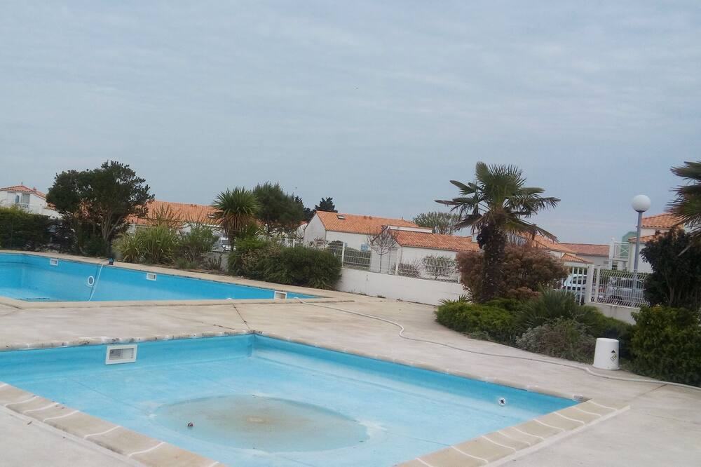 Photo of Outdoor in Grues
