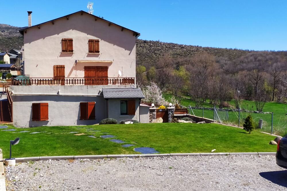 Photo of Outdoor in Angoustrine