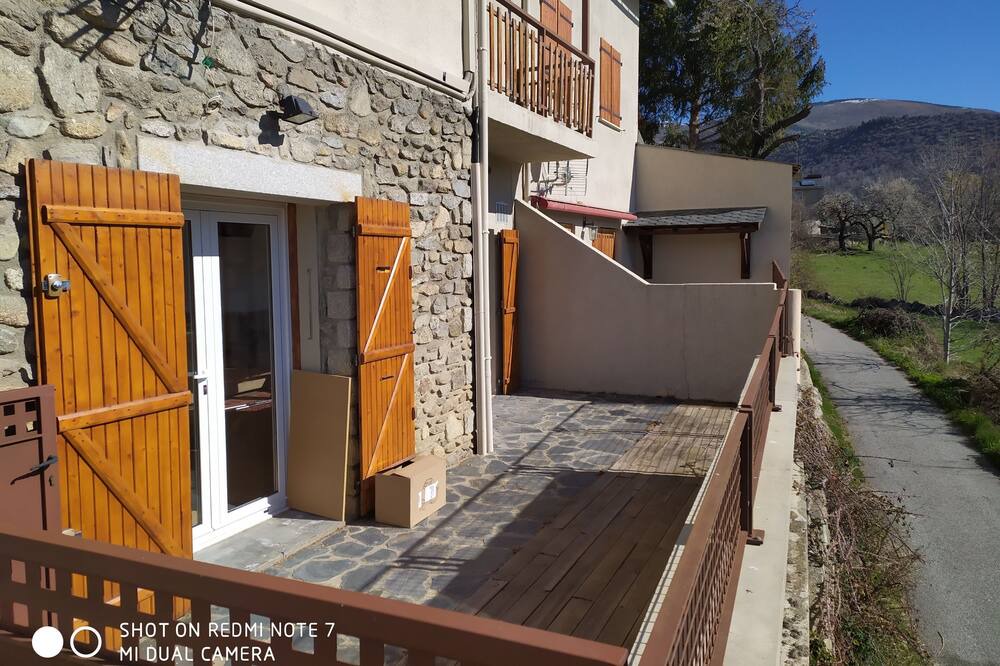 Photo of Patio Balcony in Angoustrine