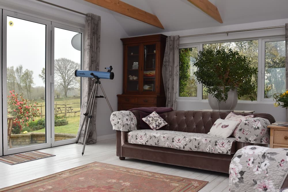 Photo of Livingroom in Beckley