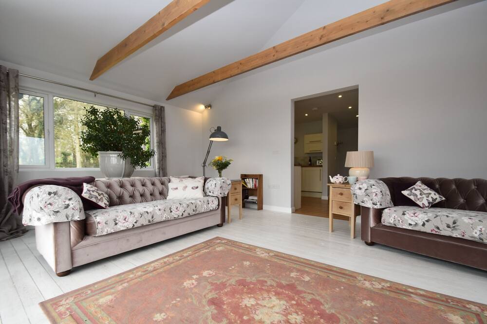 Photo of Livingroom in Beckley