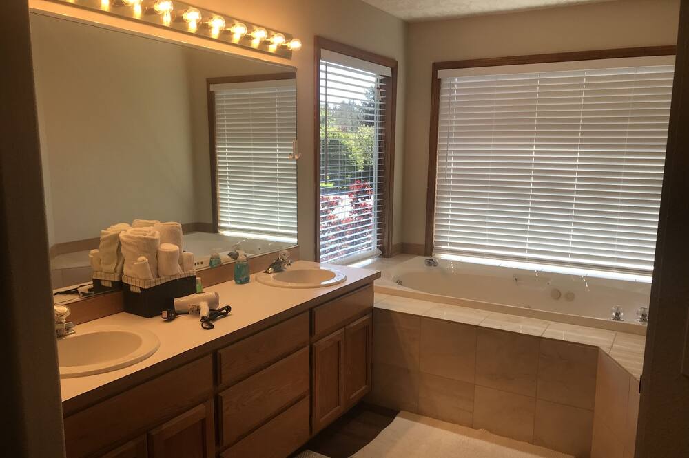 Photo of Bathroom in Warrenton