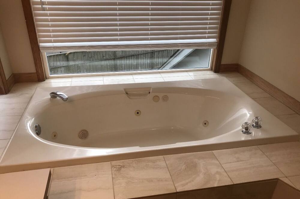 Photo of Bathroom in Warrenton