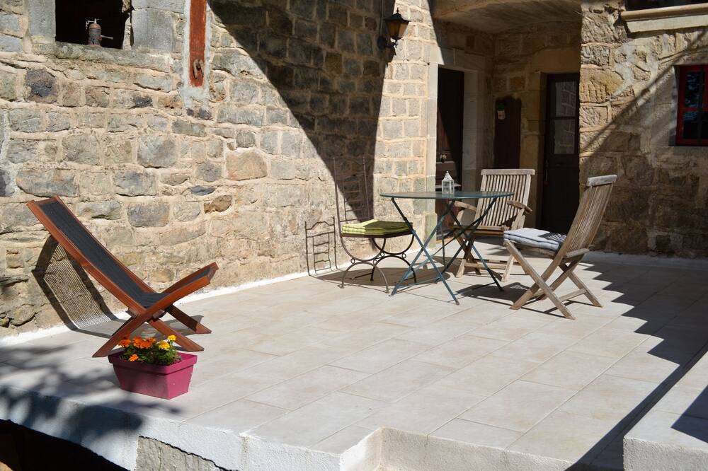Photo of Patio Balcony in Faugeres