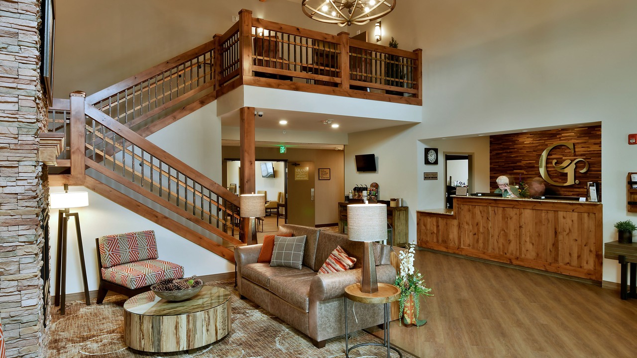 Photo of Others in Sisters