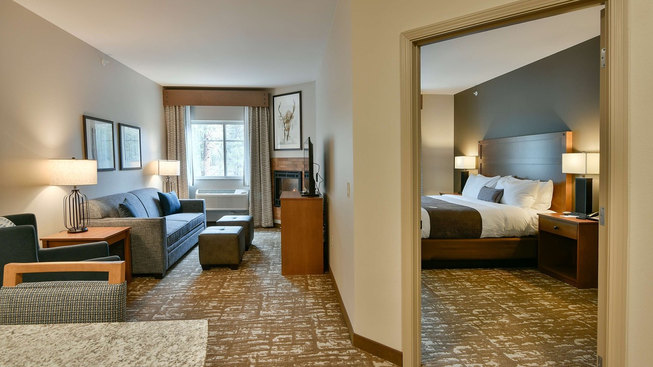 Photo of Others in Sisters