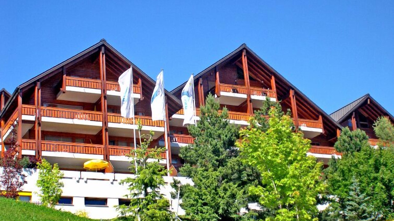 Photo of Buildings in Ovronnaz