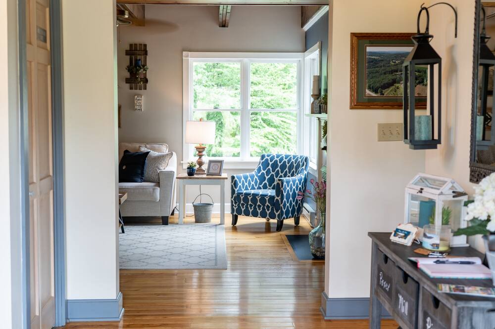 Photo of Livingroom in Huntington Mills