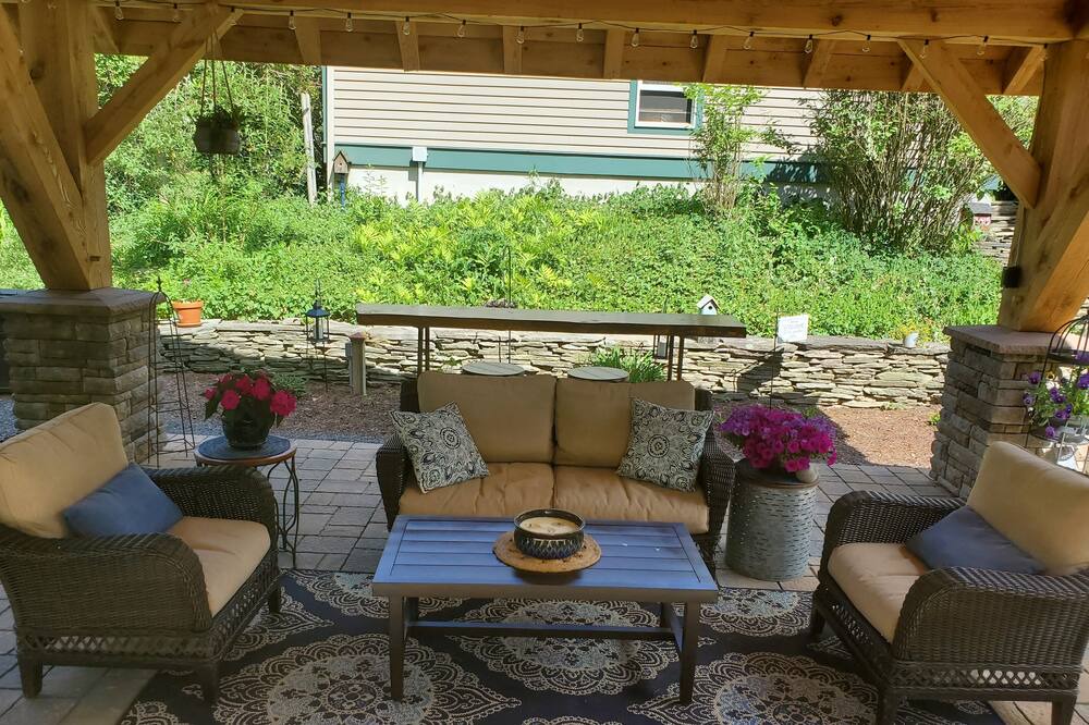 Photo of Patio Balcony in Huntington Mills