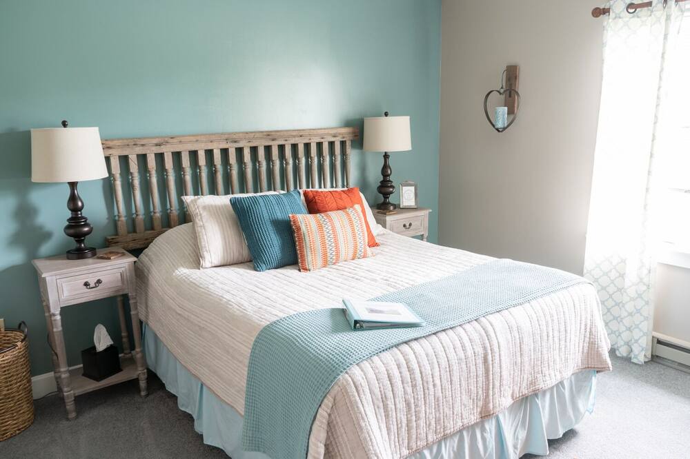 Photo of Bedroom in Huntington Mills