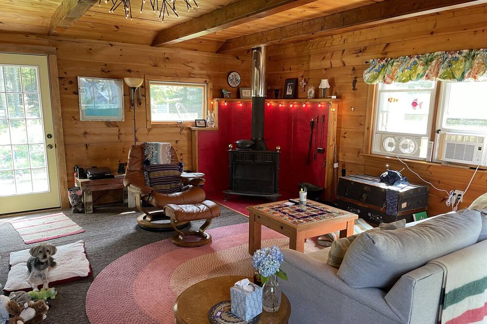 Photo of Livingroom in Tenants Harbor