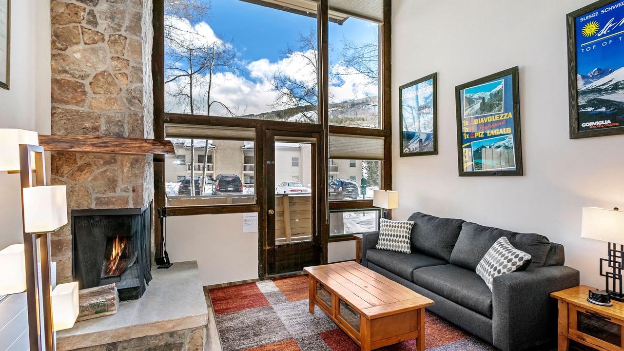 Photo of Livingroom in Vail