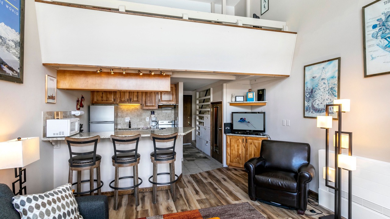 Photo of Livingroom in Vail
