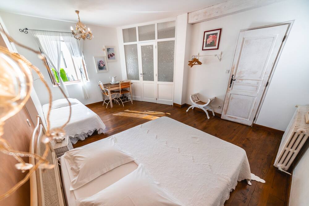 Photo of Bedroom in Carcassonne