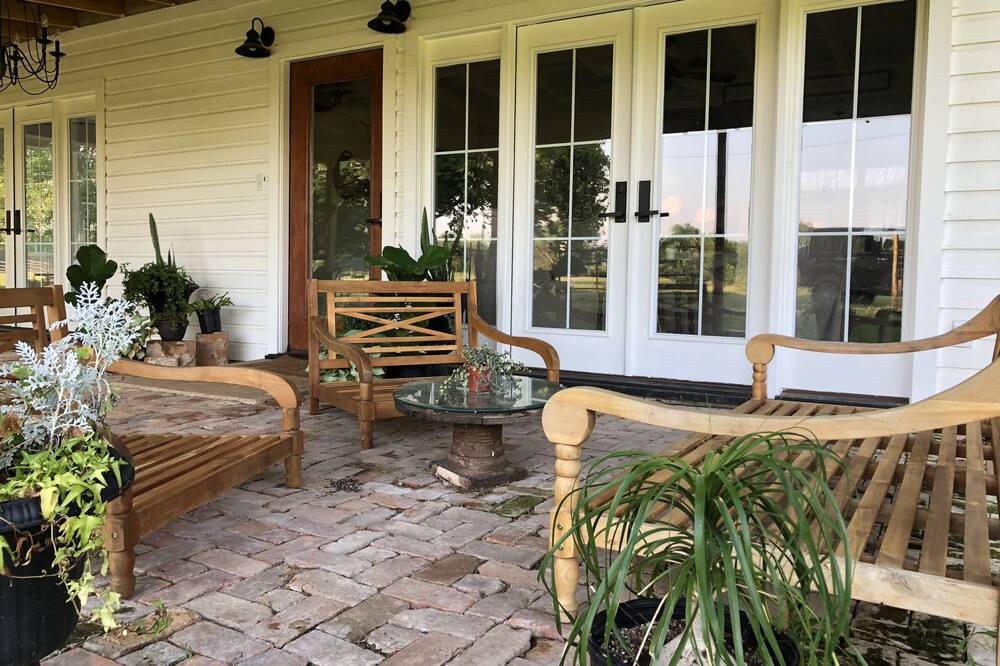 Photo of Patio Balcony in Laneville