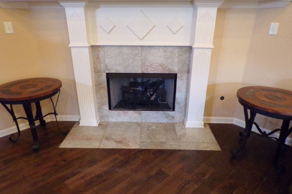 Photo of Livingroom in Jacksonville