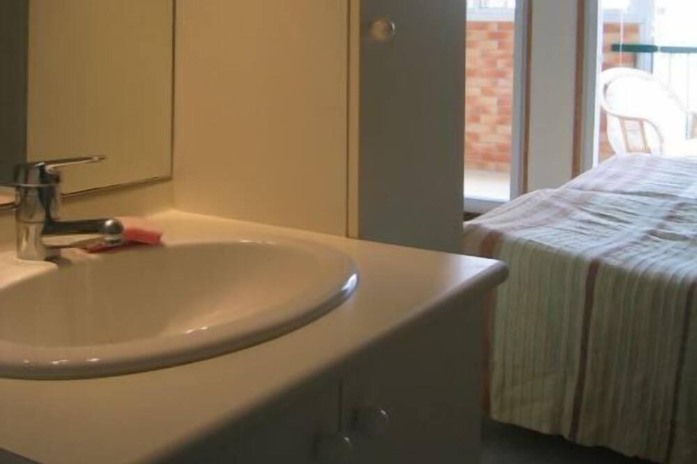 Photo of Bathroom in Roscoff