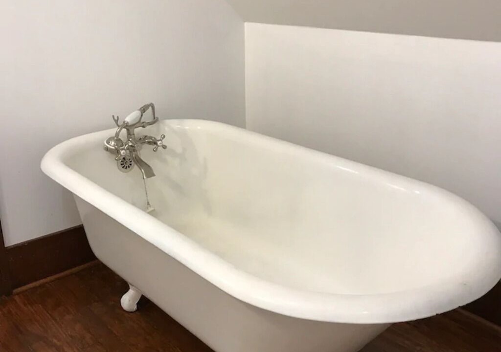 Photo of Bathroom in Central City