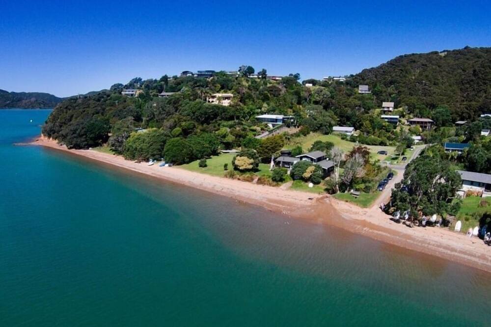 Photo of Others in Parekura Bay