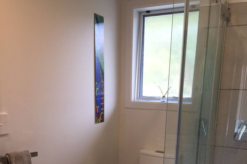 Photo of Bathroom in Parekura Bay