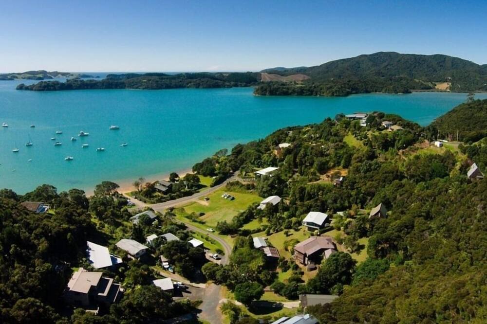 Photo of Others in Parekura Bay