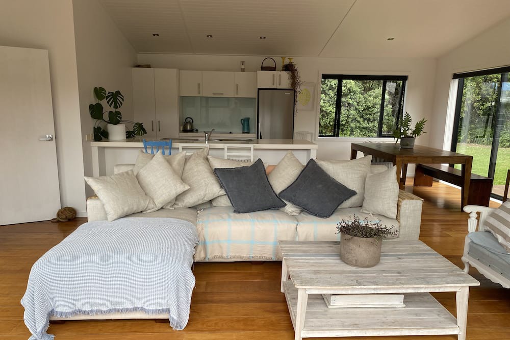 Photo of Livingroom in Wainui