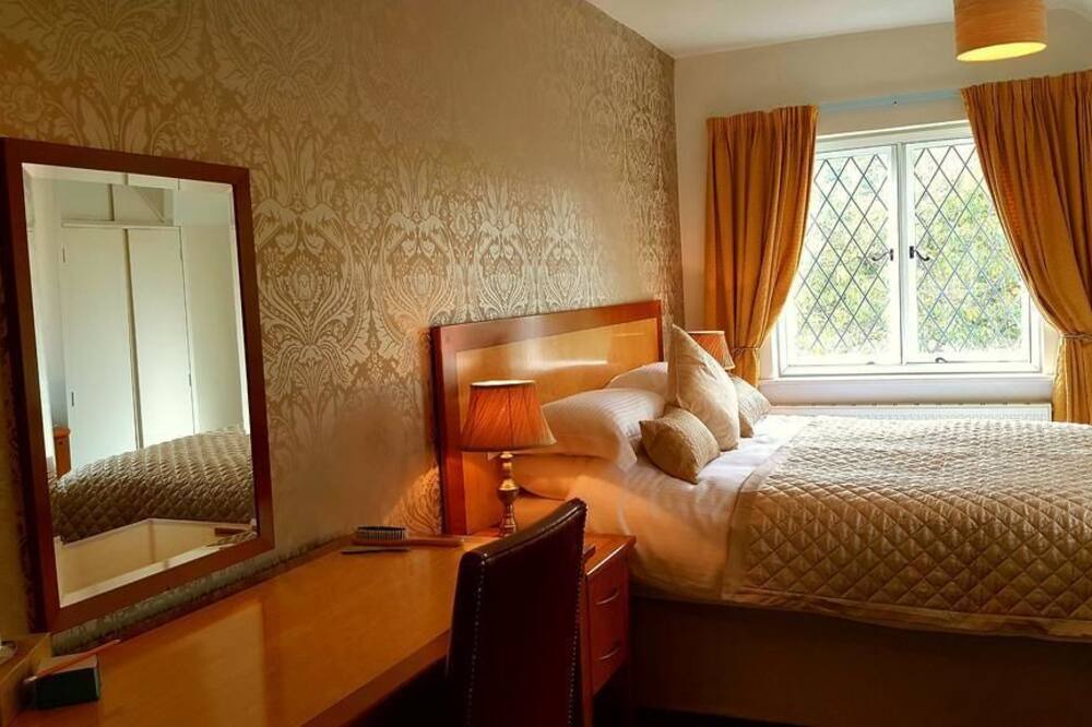 Photo of Bedroom in Winnersh