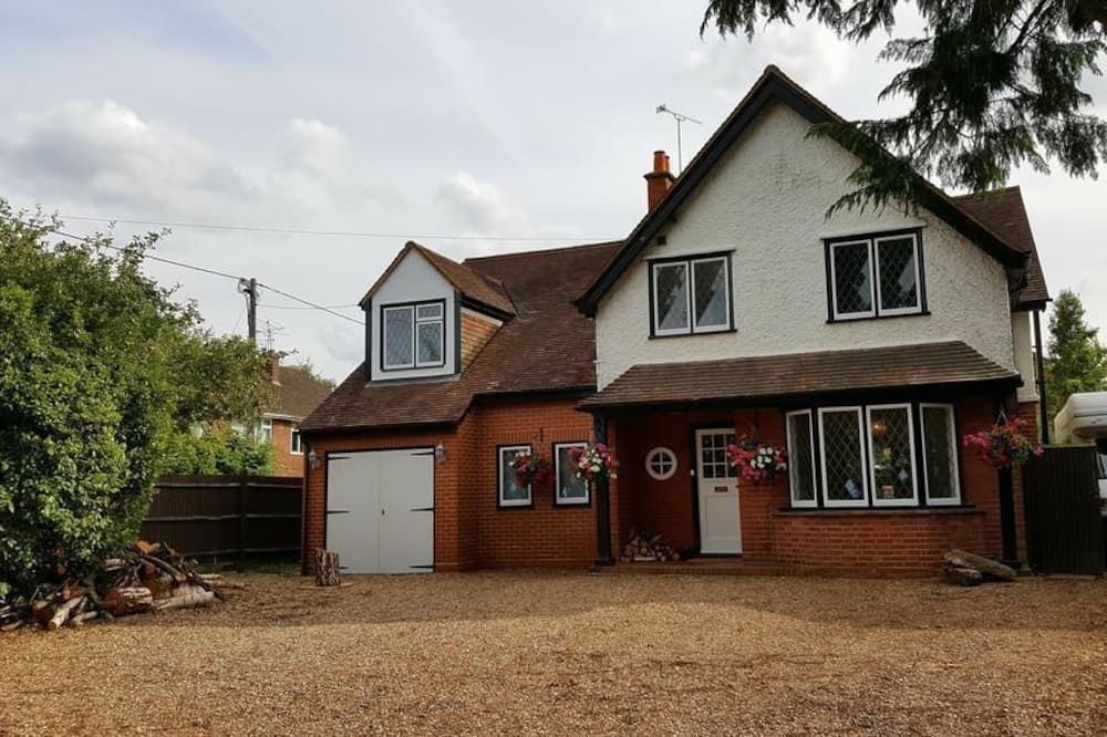 Photo of Outdoor in Winnersh