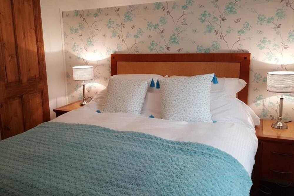 Photo of Bedroom in Winnersh