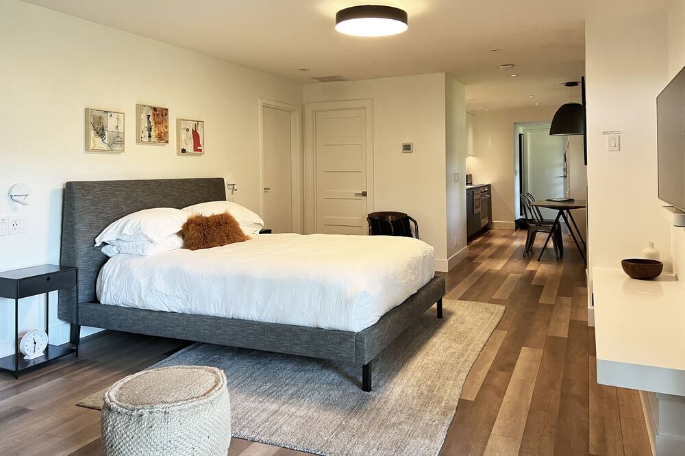 Photo of Others in Almonte