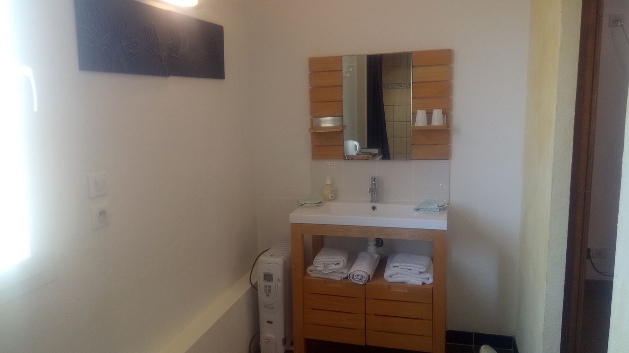 Photo of Bathroom in Criquebeuf-en-Caux