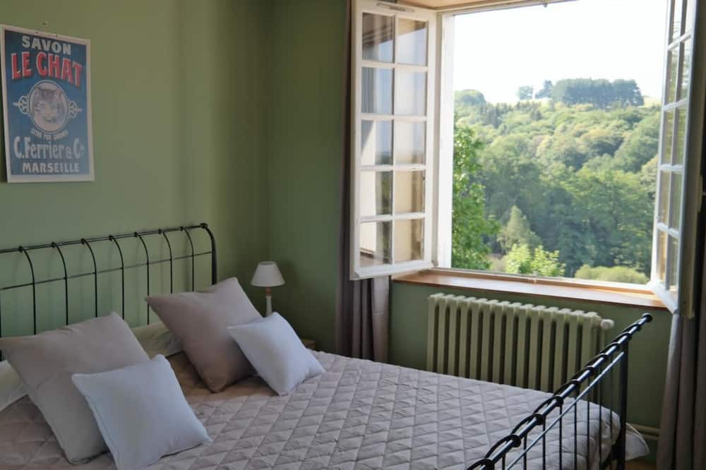 Photo of Bedroom in Augne