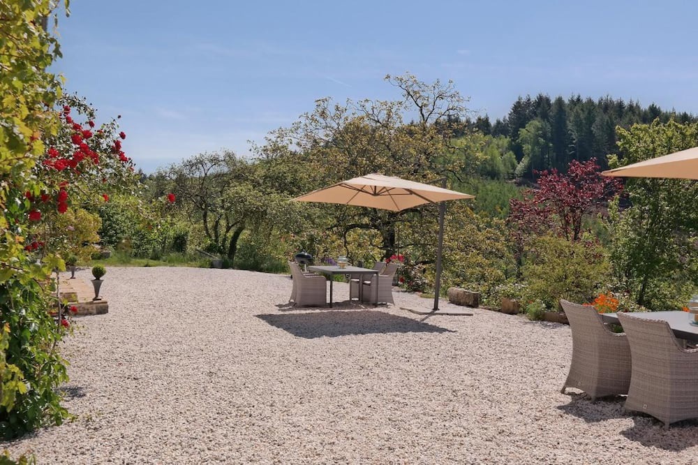 Photo of Outdoor in Augne