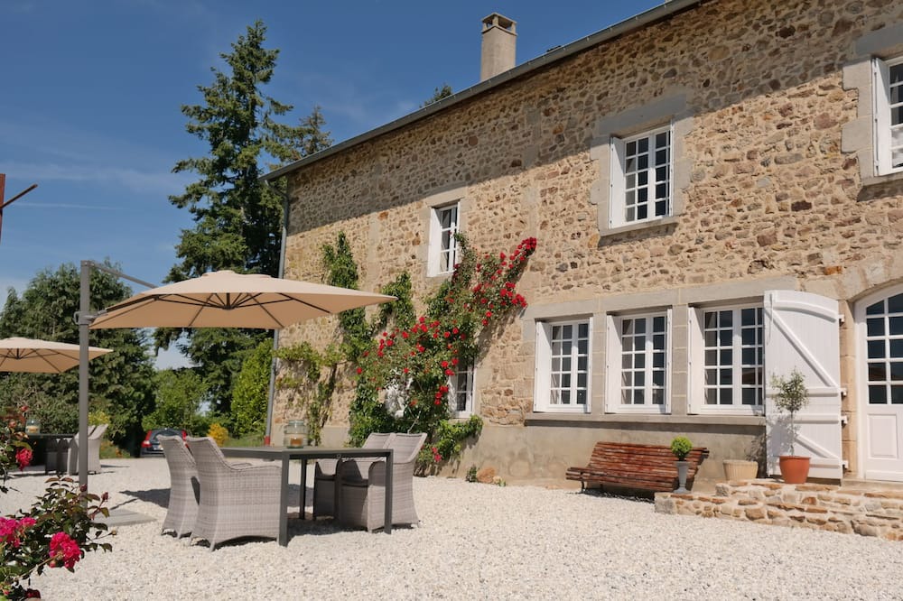 Photo of Outdoor in Augne