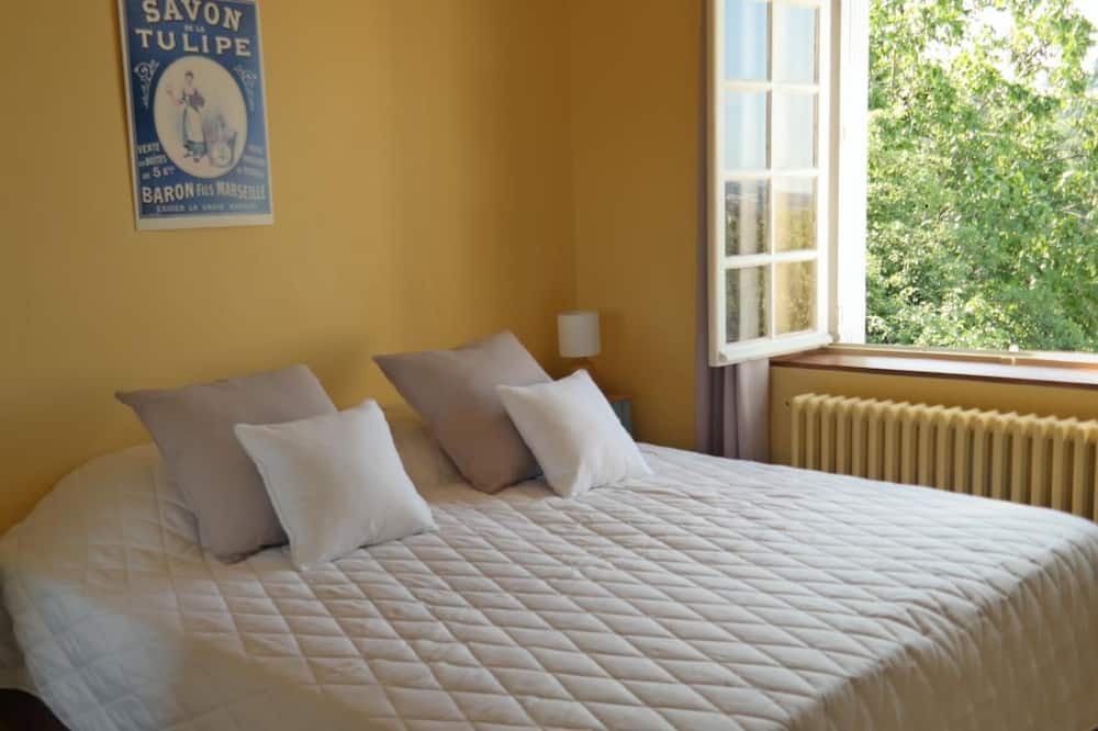 Photo of Bedroom in Augne
