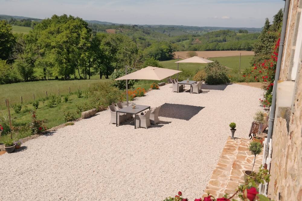 Photo of Patio Balcony in Augne