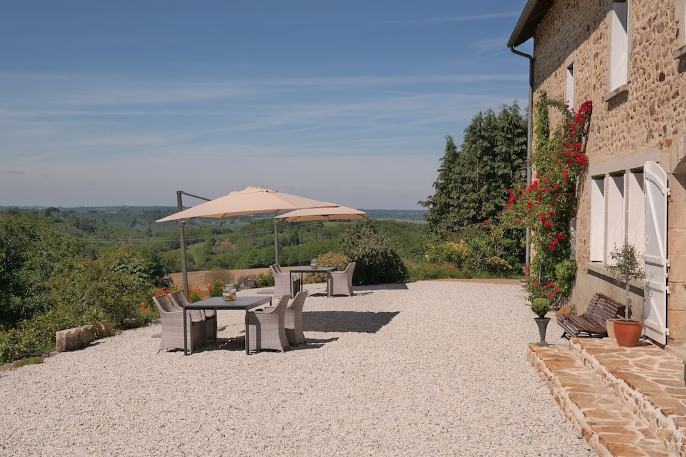 Photo of Patio Balcony in Augne