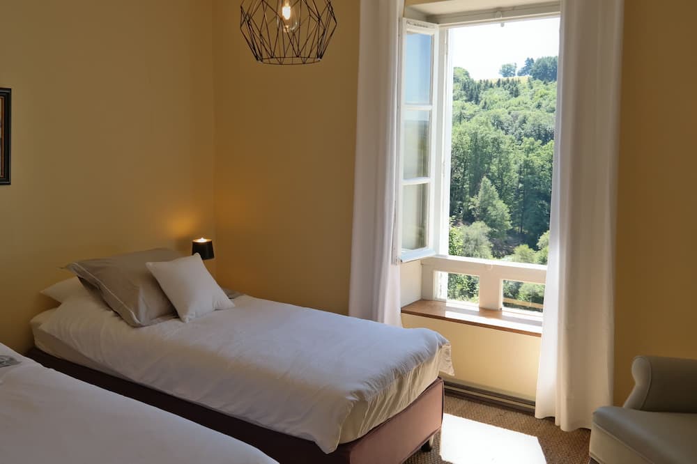 Photo of Bedroom in Augne