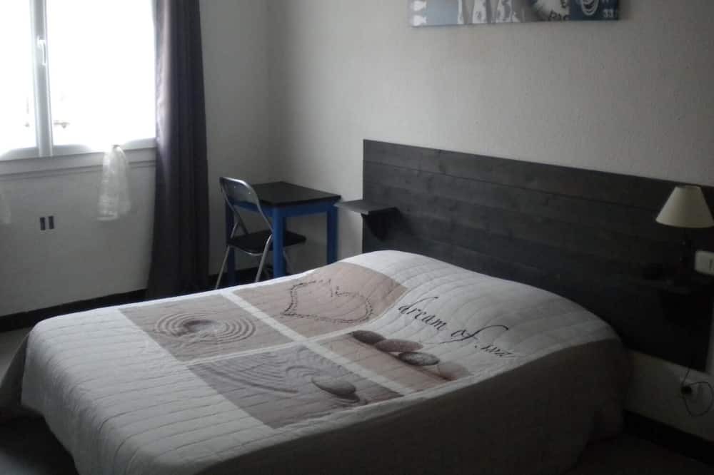 Photo of Bedroom in Nissan-lez-Enserune