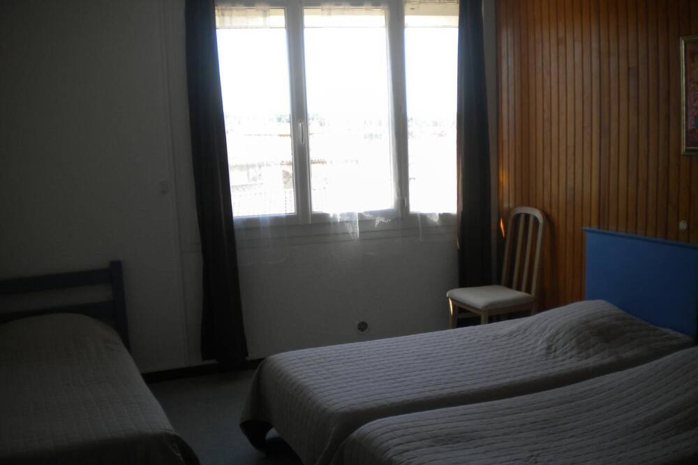 Photo of Bedroom in Nissan-lez-Enserune