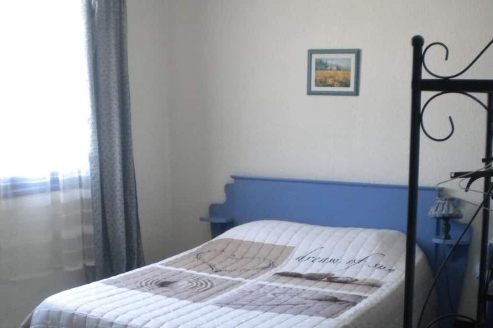 Photo of Bedroom in Nissan-lez-Enserune