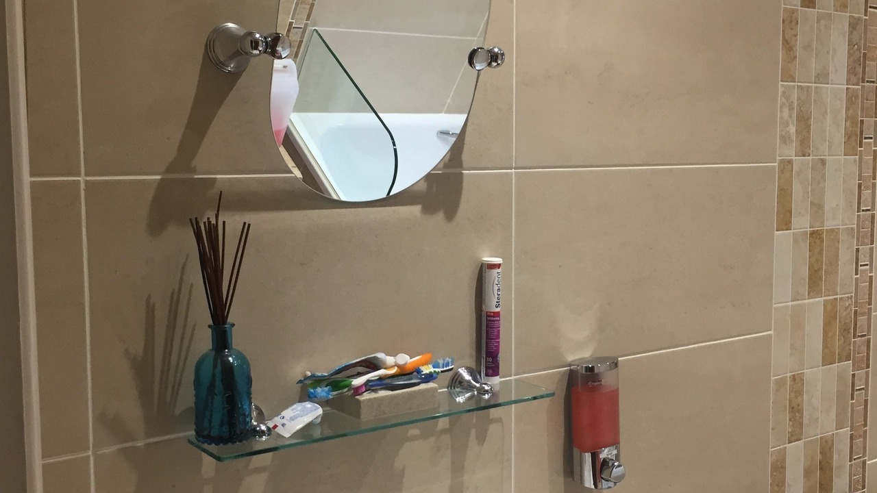 Photo of Others in Edgware