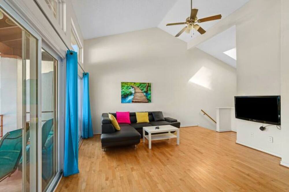 Photo of Bedroom in Oakhurst