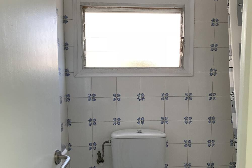 Photo of Bathroom in Colomers