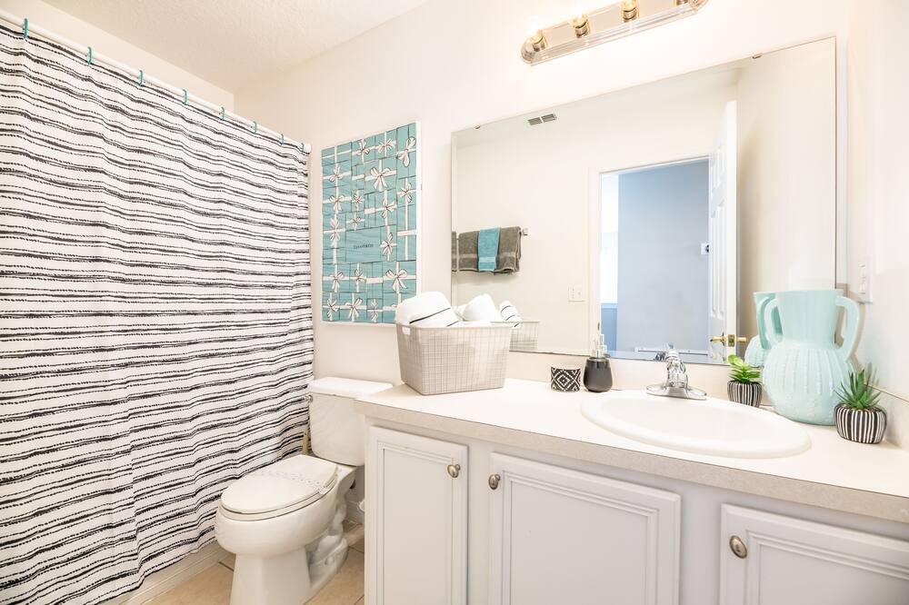 Photo of Bathroom in Legacy Park